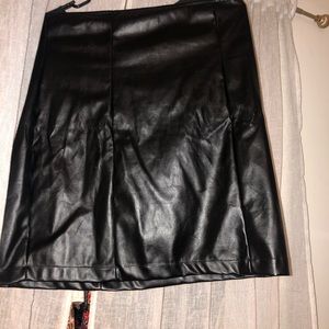 Leather Stretchy skirt